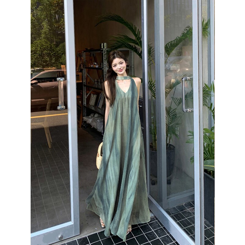 Seaside Resort Style Retro Tie-Dye Halterneck V-Neck Dress for Women Summer High-End Loose Lazy Style Large Swing Skirt