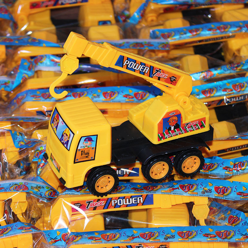 Children's toy crane six-wheel engineering car bagged toy foreign trade stall toy car 2 yuan store small department store supply