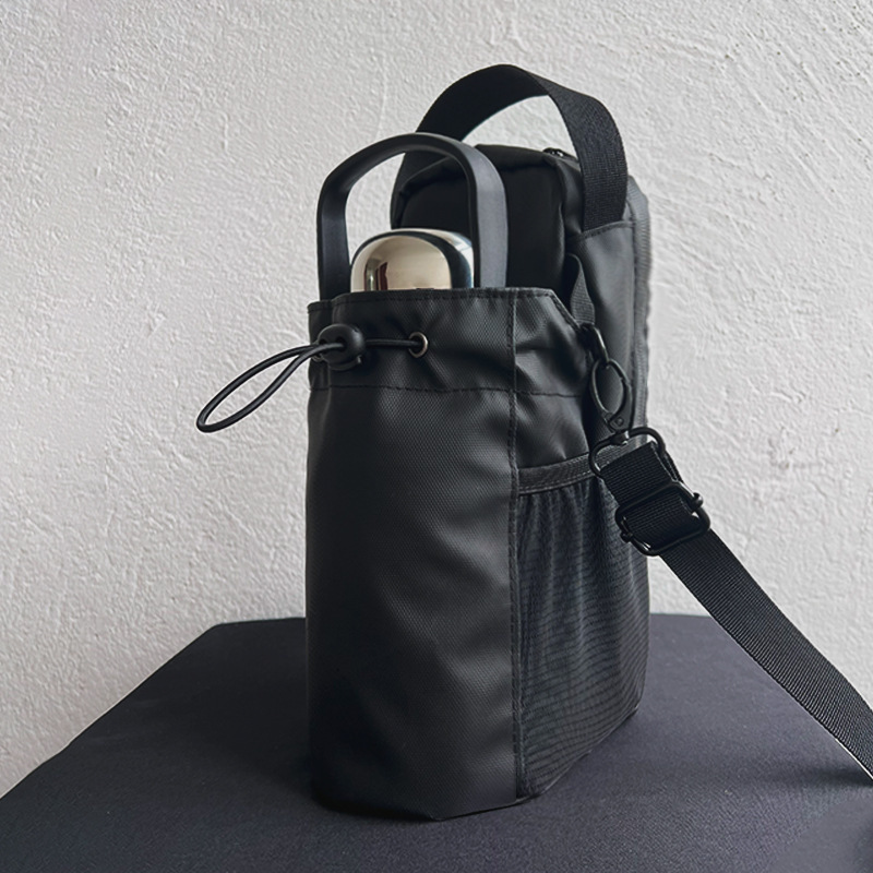 Fitness Magnetic Water Bottle Bag, Water Cup Crossbody Bag, Mobile Phone Key Storage Bag, Source Stock Magnetic Water Bottle Bag
