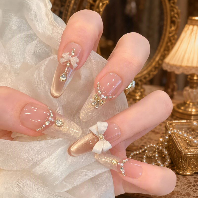 Autumn and Winter New Long-Style High-End Champagne Color Cat-Eye Pure Handmade Wearable Nails, Fake Nails, Elegant Nail Patches Wholesale Autumn and Winter New Long-Style High-End Champagne Color Cat-Eye Pure Handmade Wearable Nails, Fake Nails, Elegant Nail Patches Wholesale