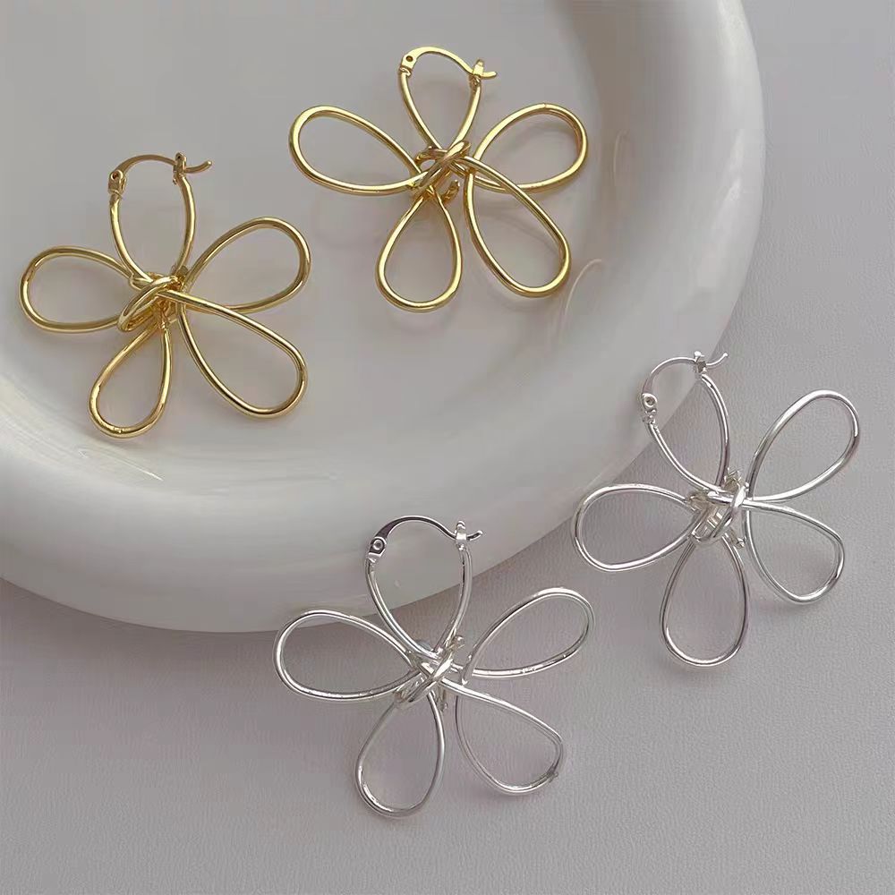 fashionable sophisticated elegant earrings