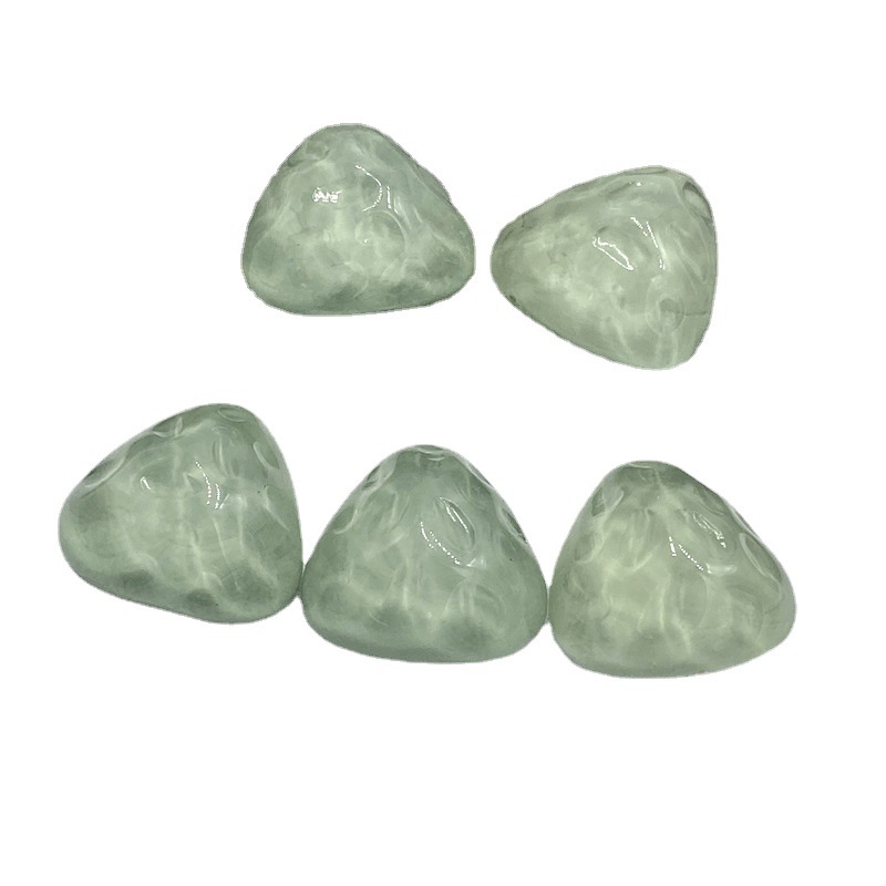 Nuevo japonés transparente agua ondple triángulo resina parche DIY hecho a mano teléfono móvil Shell pendientes horquilla material Accesorios