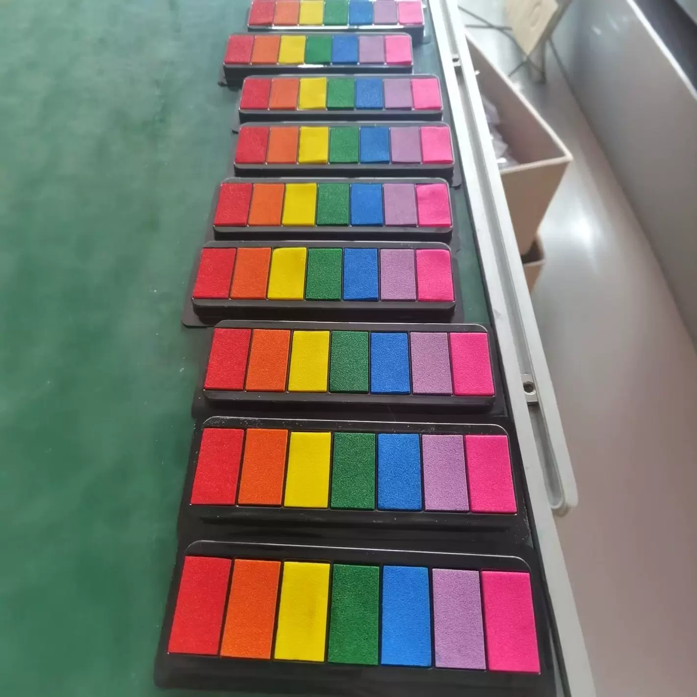 幼儿园创意手指画印泥印台7色儿童涂鸦手指印泥长条形橡皮章印台