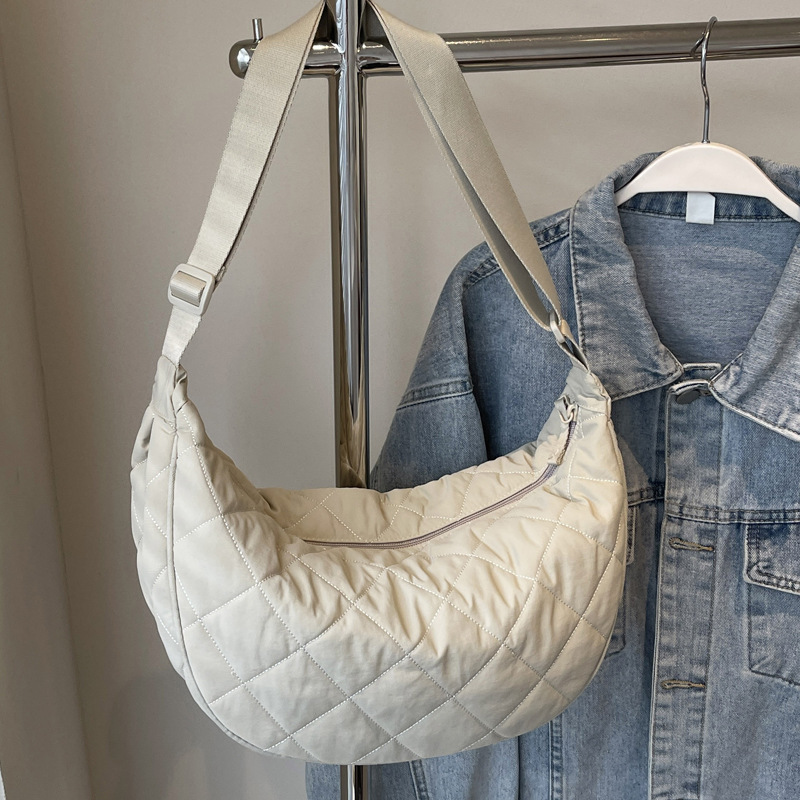 Simple Nylon Cloth Shoulder Crossbody Bag Rhombic Quilted Dumpling Bag Casual All-match Unisex Satchel 472785