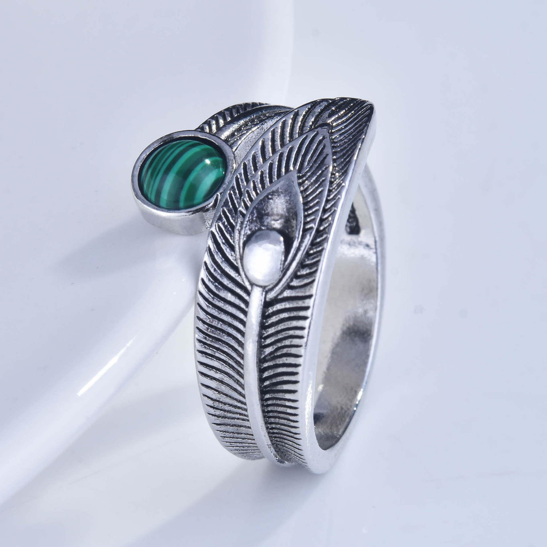 S925 Silver Retro Malachite Ring Female Model Opening Silver Jewelry Wholesale display picture 4