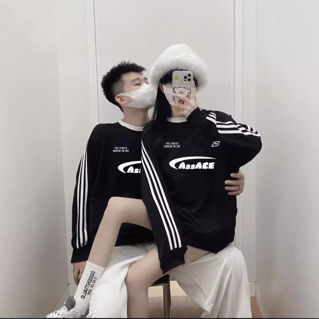 ASSACE 아메리칸 스타일 3 바 스트라이프 크루 넥 스웨트 가을과 겨울 레트로 스포츠 커플 패션 브랜드 RAGLAN UNI 루즈 남성과 여성