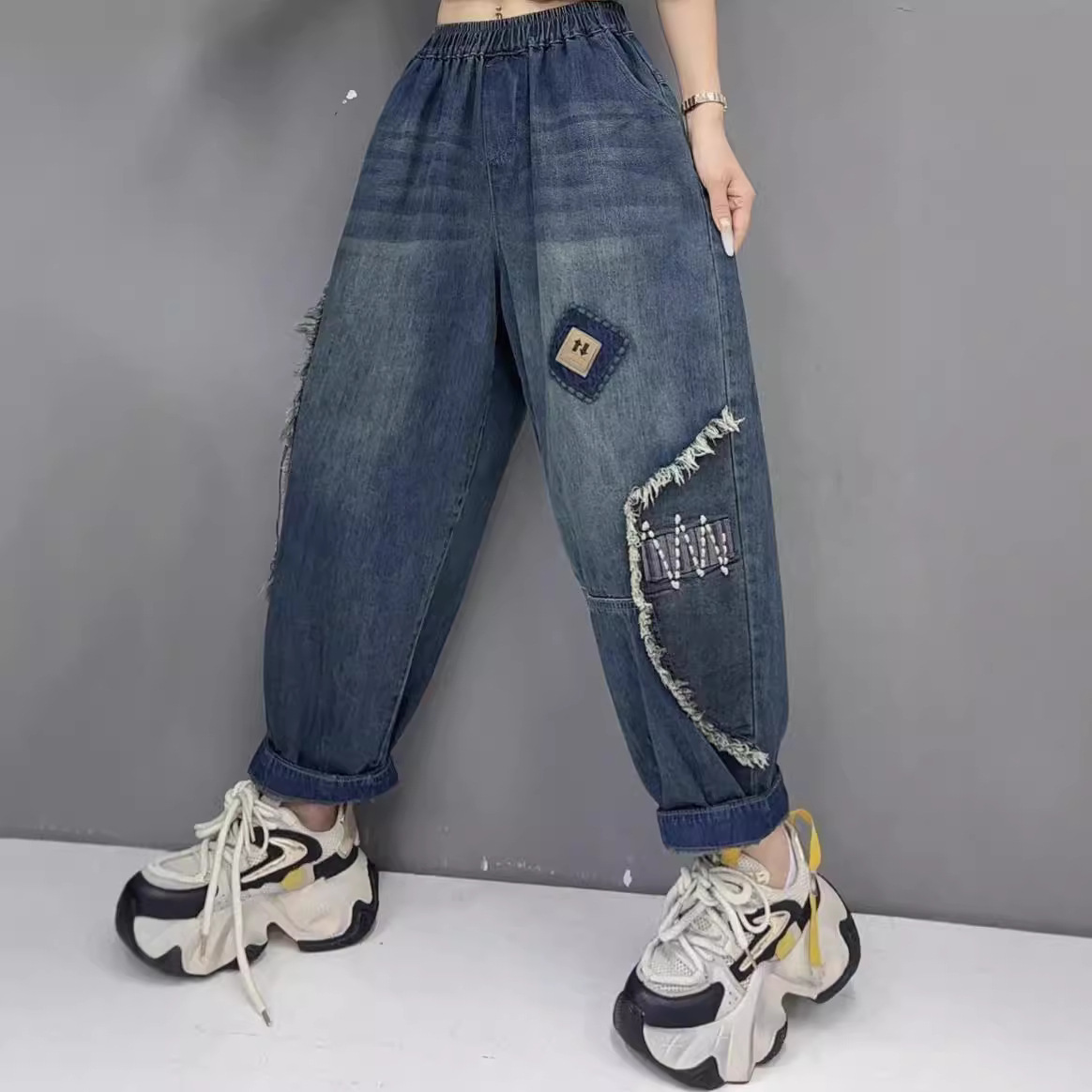 Retro denim jeans for leisure