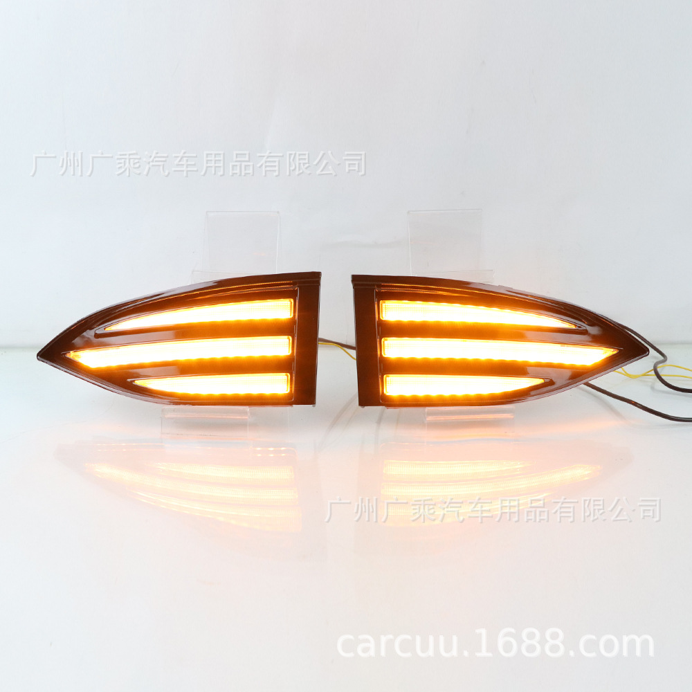 Aplicable a 22 Mazda CX-5 Streamer luz diurna de tres colores