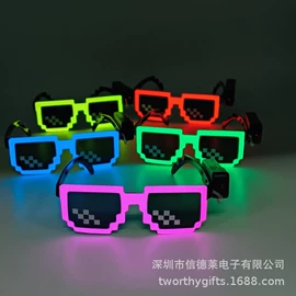 助威道具;面具;化妆服饰道具