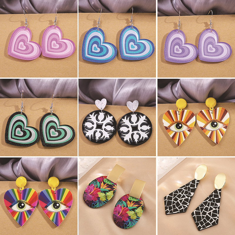 Round, Heart Shape, Flower Pattern Women'S Gender 1 Pair Casual Ethnic Style Round Heart Shape Flower Plating Acrylic Drop Earrings