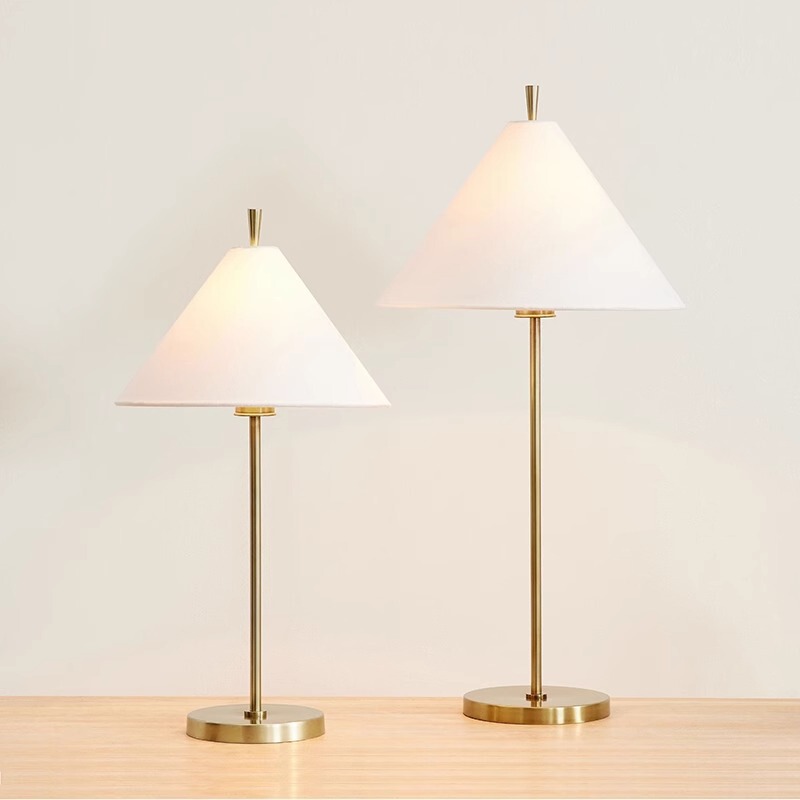 Modern Simple Brass Linen Retro Table Lamp American Country Style Living Room Bedroom Bedside Study Atmosphere Lamps