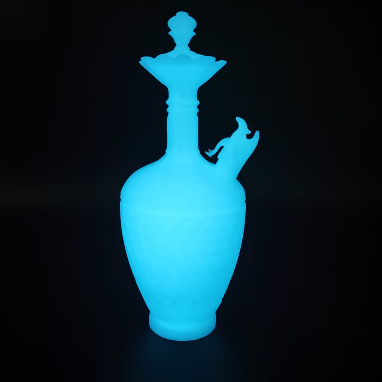 Acción del delta rara colección de botellas de porcelana blancas, botellas de porcelana famosas, materiales rojos, colecciones de regalos, juegos de IP periféricos