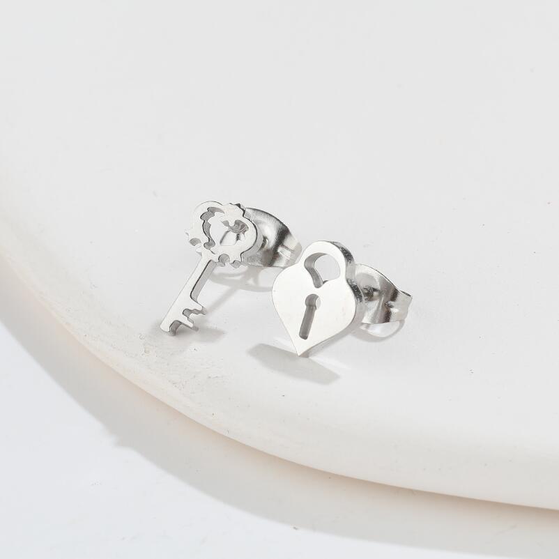 Fashion Key Lock Titanium Steel Ear Studs Plating No Inlaid Stainless Steel Earrings