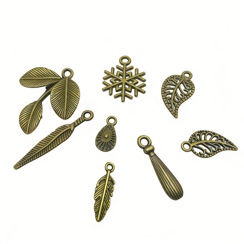 Cross-Border Amazon Antique Bronze Leaf Pendant Snowflake Vintage Charm Handmade Beaded DIY Jewelry Accessories Wholesale Cross-Border Amazon Antique Bronze Leaf Pendant Snowflake Vintage Charm Handmade Beaded DIY Jewelry Accessories Wholesale