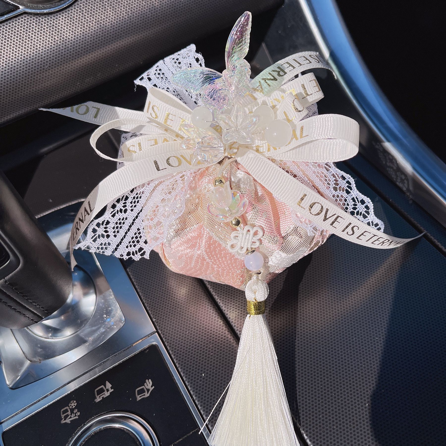 Guofeng Car Bamboo Charcoal Aromatherapy Bag Internet Red Butterfly Tassel Car Ornaments New Smell Removal Car Interior Decoration Supplies
