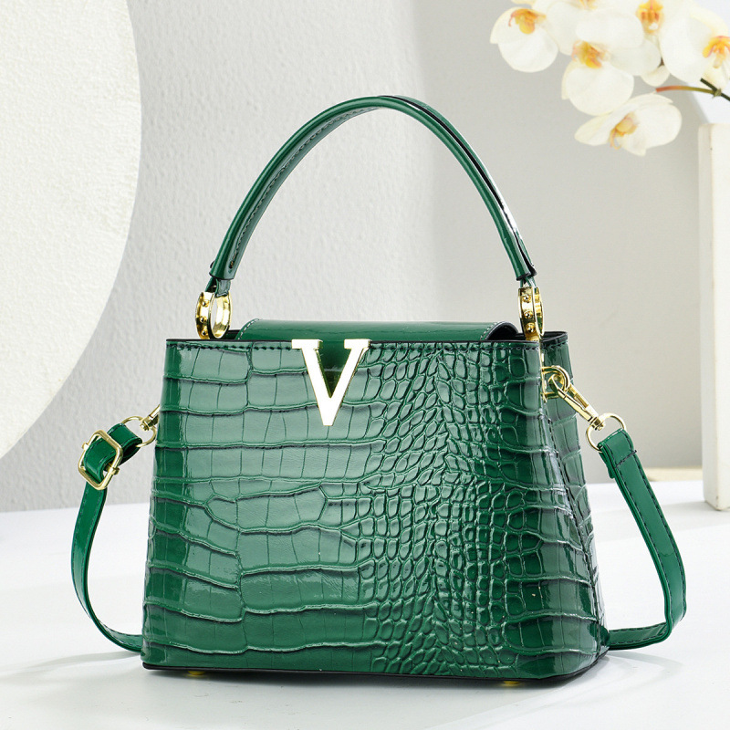 Bolsa de moda de cocodrilo, mochila de viaje casual, diseño retro, mochila de mujer, bolsas transfronterizas