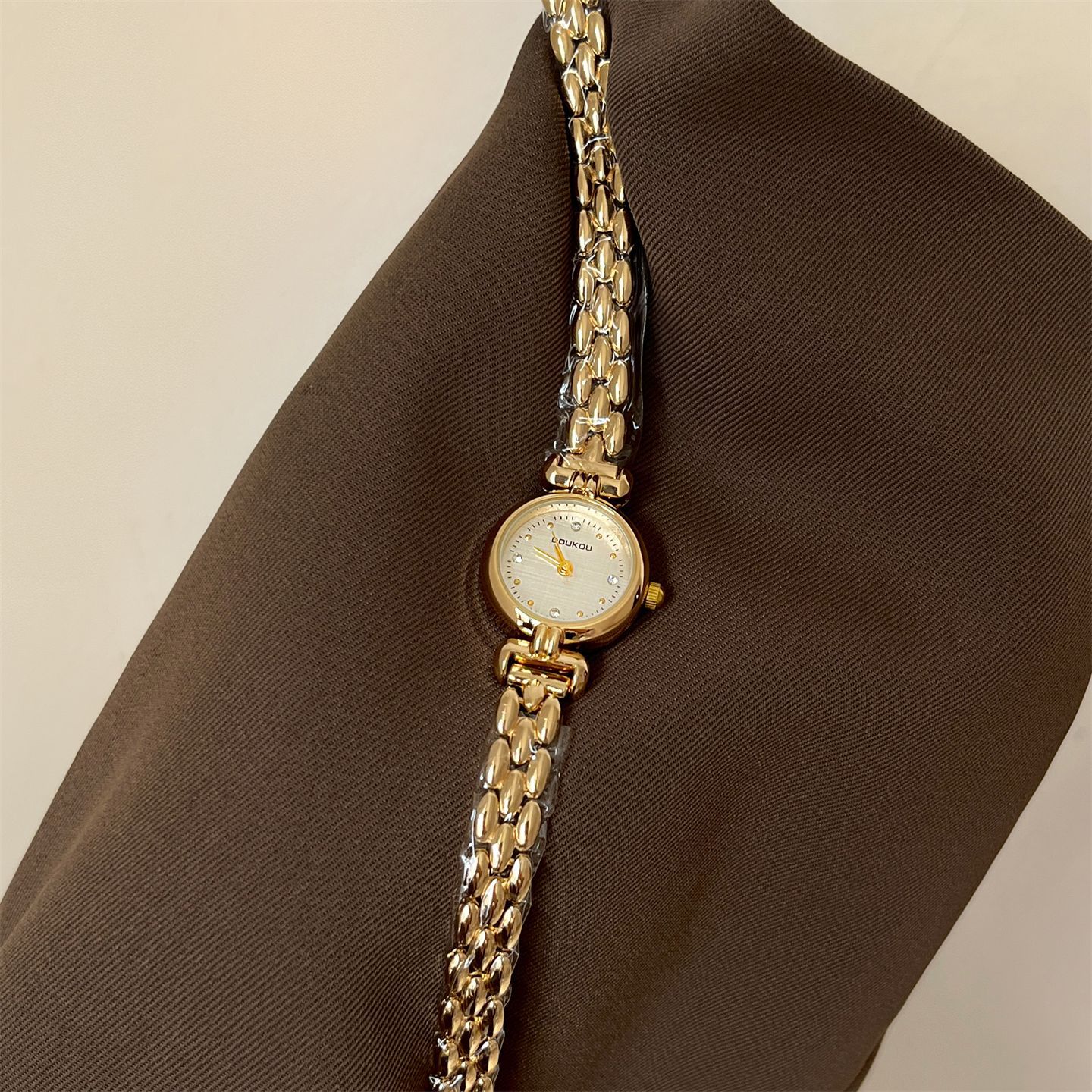 Gold with white surface