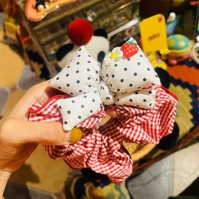 韓国の超甘くてかわいい綿入り水玉模様の女性用ヘアゴム、軽くて豪華なシンプルなリボン、イチゴの赤いチェック柄の頭飾り|undefined