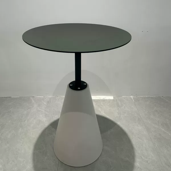 Courtyard terrace outdoor coffee table, sales department design, villa garden open-air leisure and discussion table, base tea table