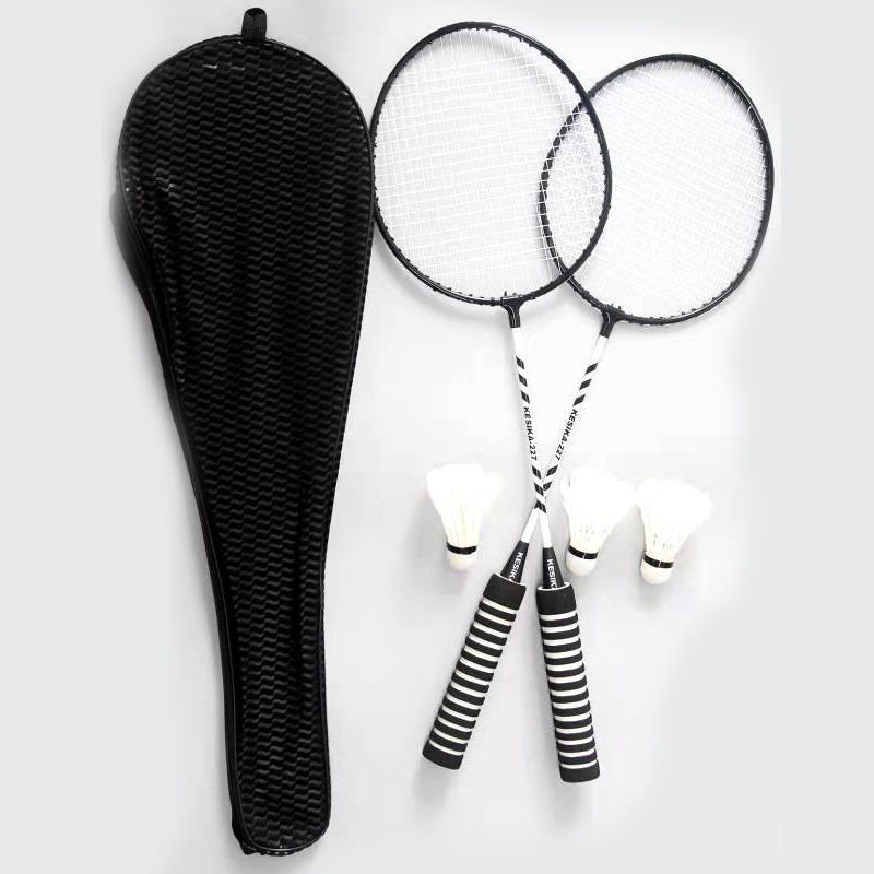 내구성이 뛰어난 클래식 블랙 [무료 라켓 가방 + 배드민턴 3개]