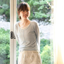 2025【现货】韩东大门春季新款MO*E圆领拼色假两件休闲气质长袖上