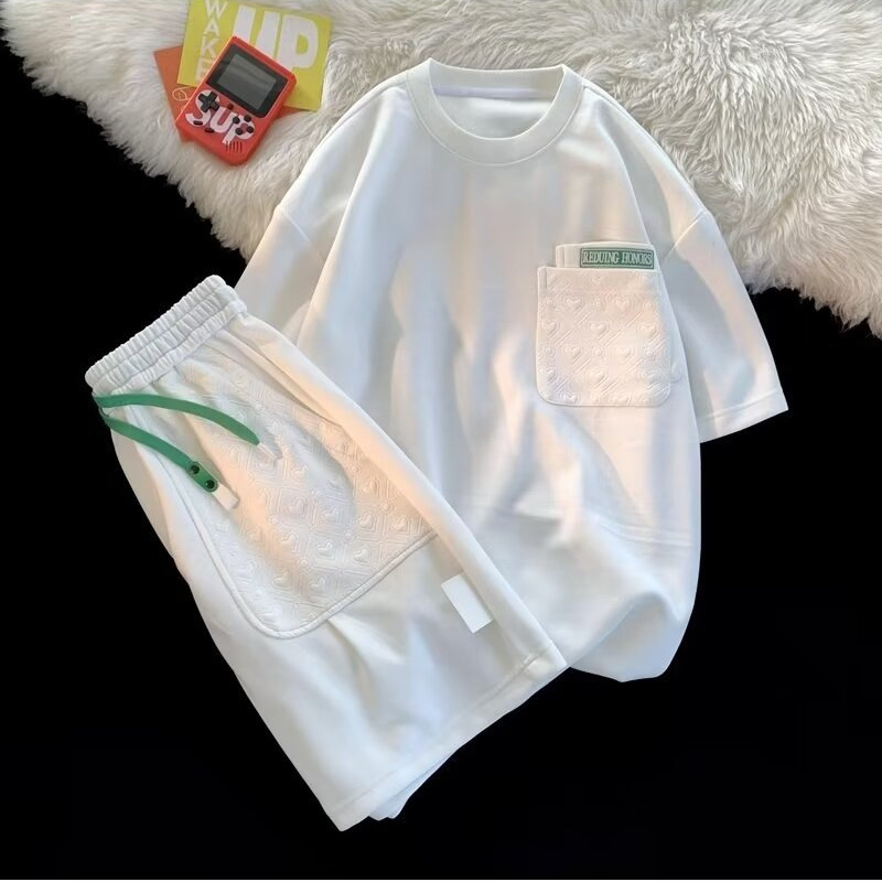 2024 New Hong Kong Style Niche Heart Pattern Summer Loose Short Sleeve Shorts Set For Men And Women Couples Two-Piece_voghion.com