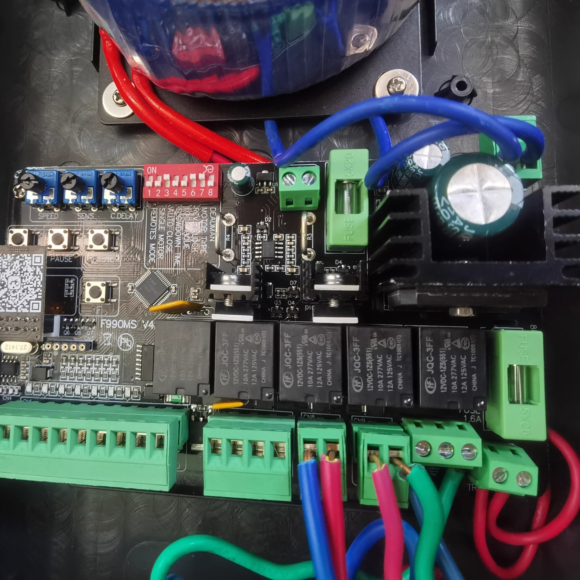 法尔特F990MS轮式机控制器 F990MS臂式机控制器 控制箱电路垒德株