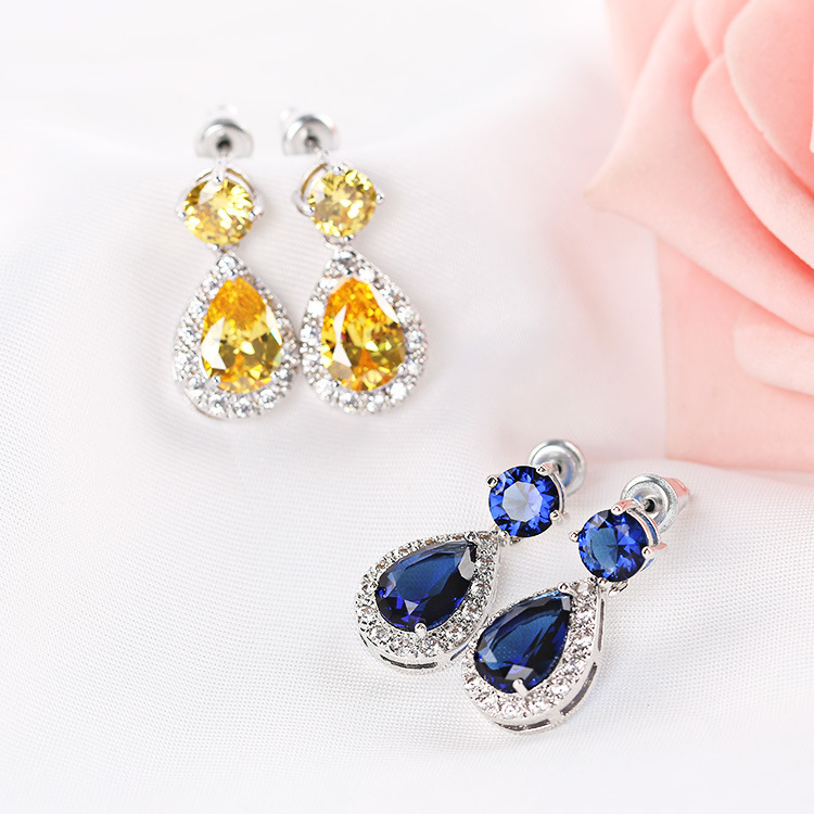 Goutte D&#39;eau Zircon Style Coréen Boucles D&#39;oreilles Bijoux En Gros Nihaojewelry display picture 10