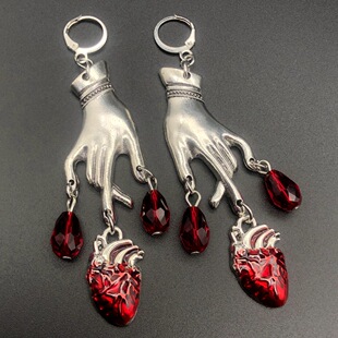 Cross -border foreign trade Amazon Gothic vampire ghost -bleeding heart earrings manufacturer direct sales