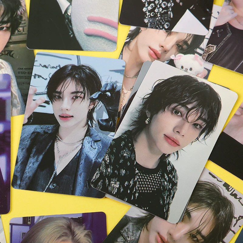 Картка малого размера (STRAY KIDS) ATE World Tour Seoul Collection, 5.4×8.6 см, коллекционные варианты