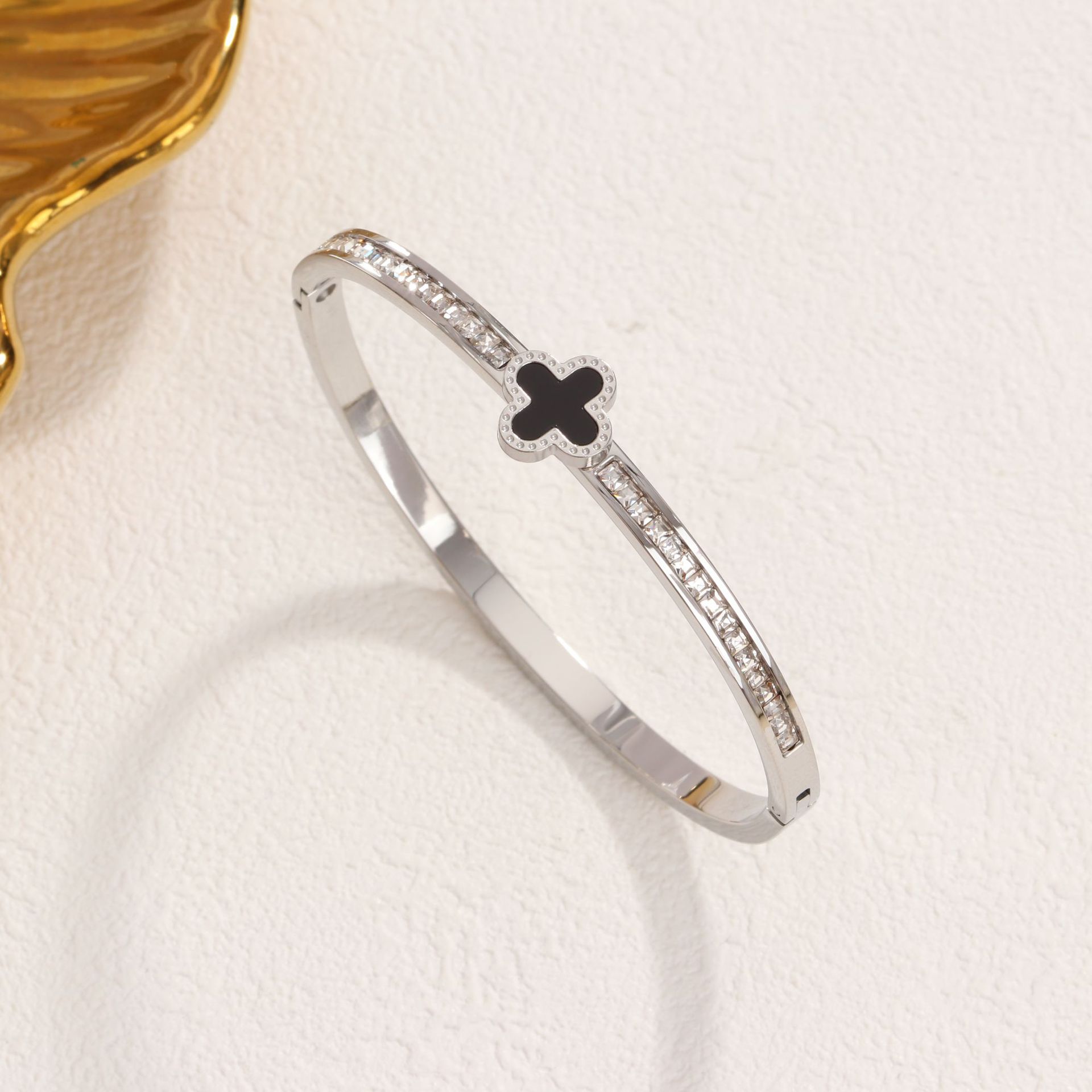 16 네잎 꽃 사각 지르코늄 팔찌 스틸 색상