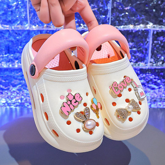 Children's Slippers Sponge Clogs Girls 2025 New Summer Outer Wear Girls Non-Slip Beach Sandals