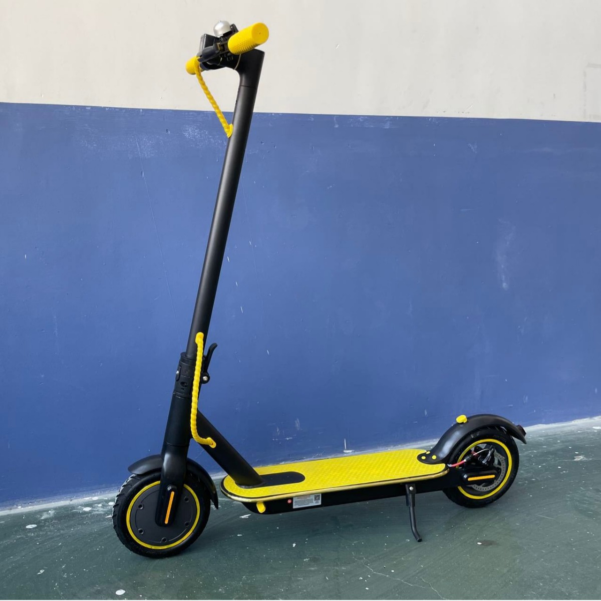 Venta al por mayor en el extranjero M365 Scooter Eléctrico scooter adulto plegable scooter mini
