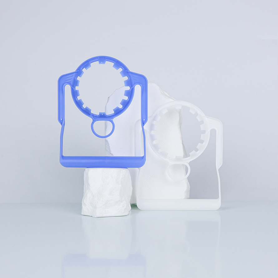 Fábrica de fuente al por mayor 55 calibre botella de bebidas PE mango de plástico mango botella de agua potable desechable