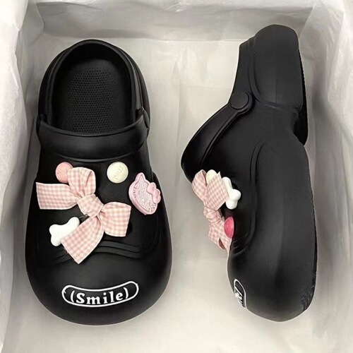 Women's Outdoor Slipper with Holes  Summer New Home Crochet Bow Low Heel Crocs Cartoon Cute Hat Shoes