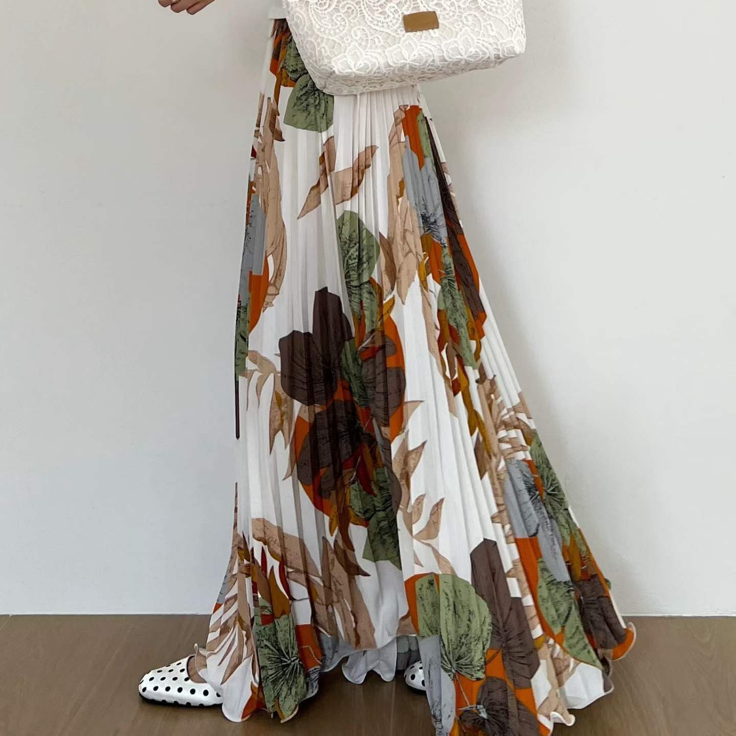 Summer retro fashionable long skirt