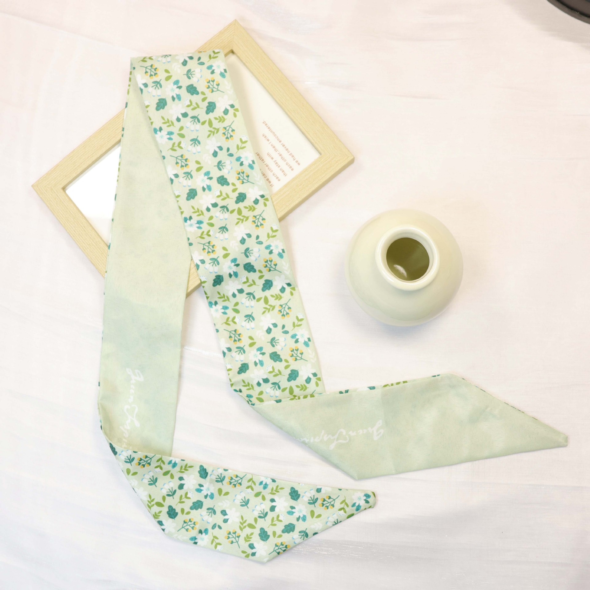 зеленый цветочный