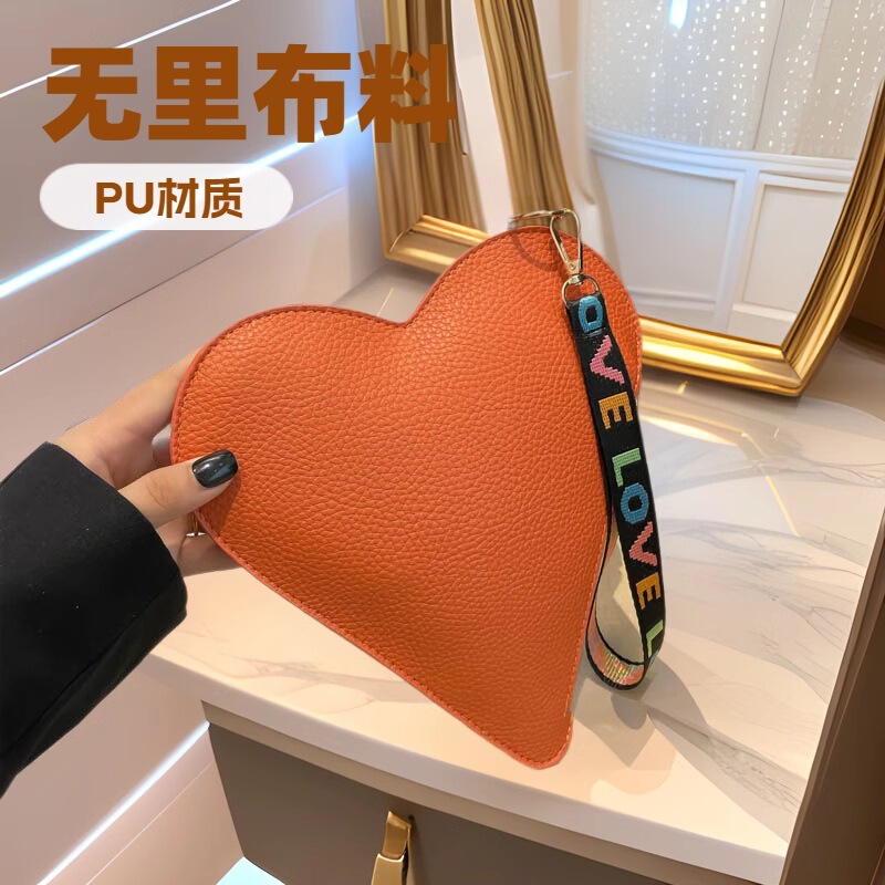 小衆デザイン愛2024冬の新型高颜値は今年流行している小銭入れが韓国版の女性バッグを持っている|undefined