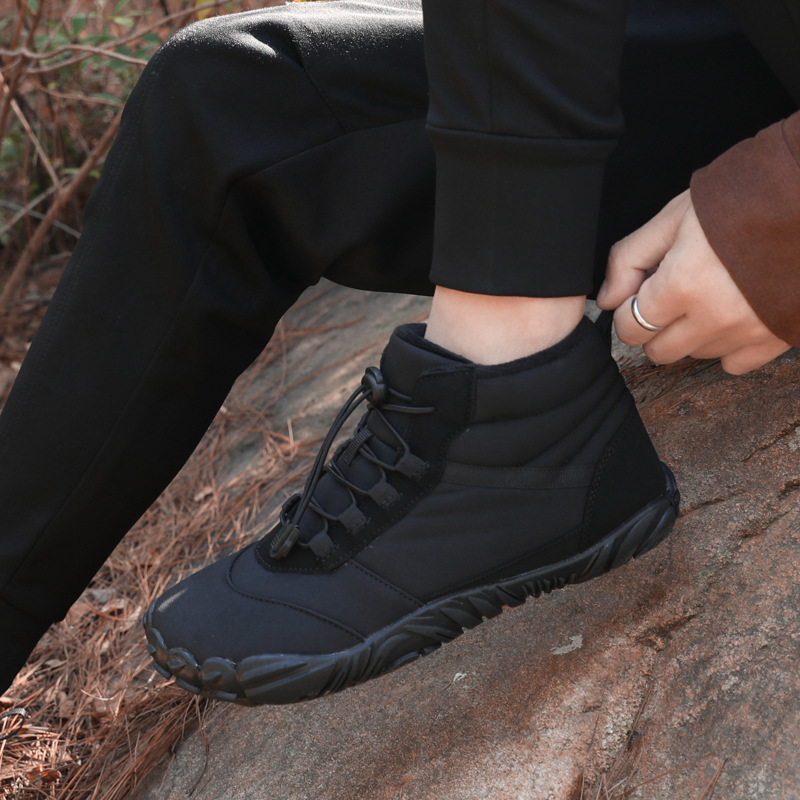 Nuevos zapatos de algodón repelentes al agua de otoño e invierno cálidos transfronterizos para parejas, botas de nieve duraderas para exteriores de gran tamaño con cinco dedos para senderismo