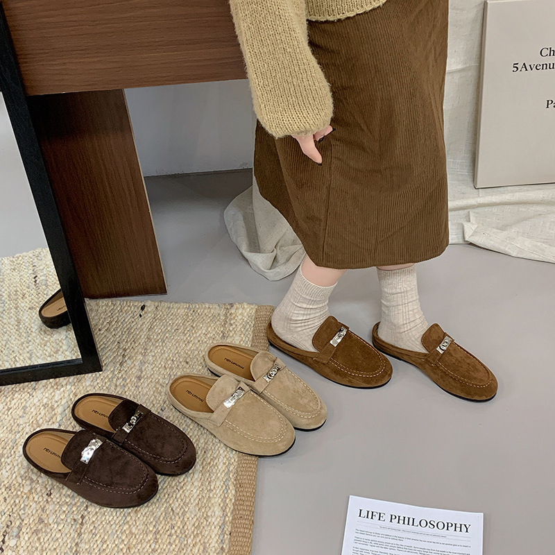 British-style mule slippers for women, 2026 autumn new collection, versatile, comfortable, casual, and easy-to-wear closed-toe sandals, Birkenstock-style slippers