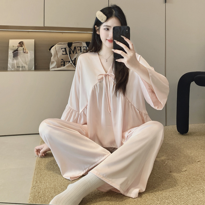 Sweet and Girly Silky Soft Ice Silk Pajamas with Long Sleeves and Long Pants, V-Neck, Can Be Worn Outside as Loungewear Pajama Set Sweet and Girly Silky Soft Ice Silk Pajamas with Long Sleeves and Long Pants, V-Neck, Can Be Worn Outside as Loungewear Pajama Set