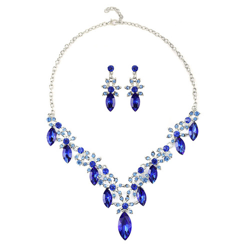 Source factory European and American accessories exaggerated retro necklace set women's luxury crystal banquet dress accessories clavicle chain