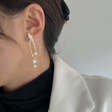 长款交叉线条珍珠耳环小众设计感高级轻奢耳饰女爆款流苏珍珠耳坠