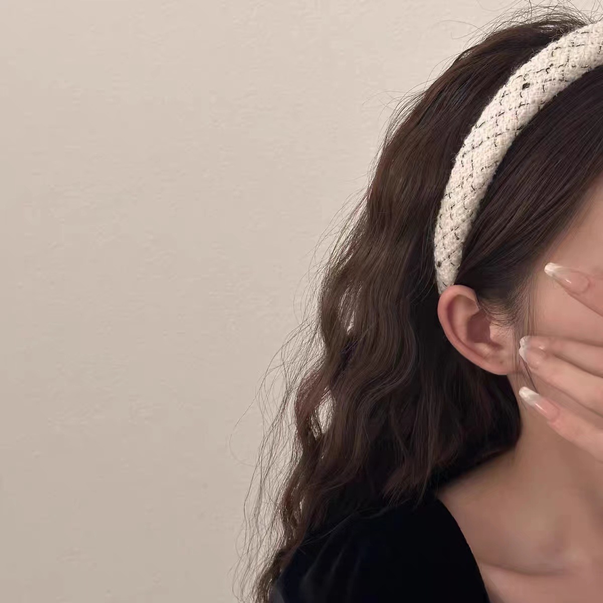 French retro tweed, small fragrant headband, haircard girl 2023 new high-end versatile headgear spot wholesale_voghion.com