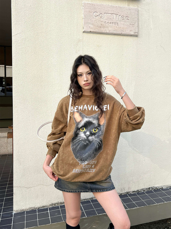 2025冬季水洗做旧猫咪印花上衣宽松圆领中长款时尚潮流卫衣85311|undefined