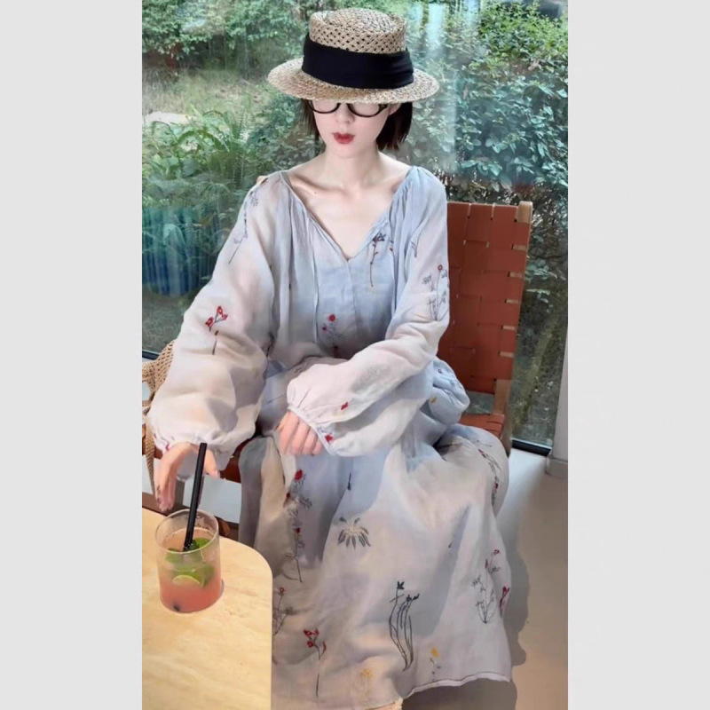 巨好看的气质套装蓝灰色V领长袖衬衫半身裙子2025超火两件套夏装|undefined