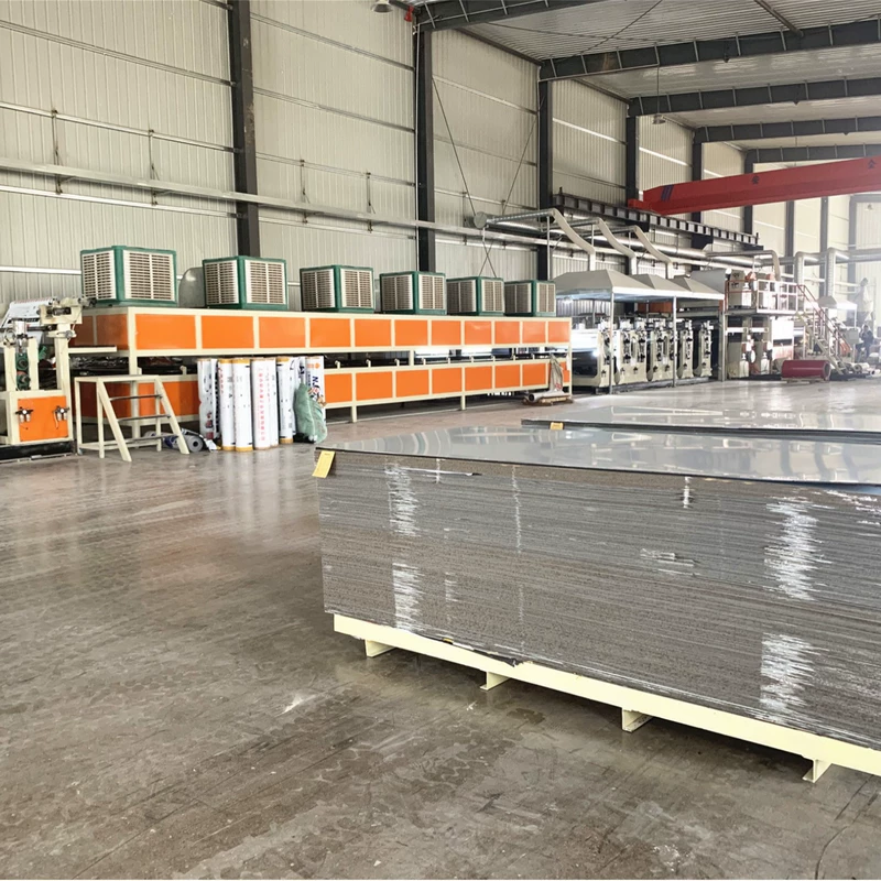 Зеркальная алюминиевая композитная панель Alucobond для фасада