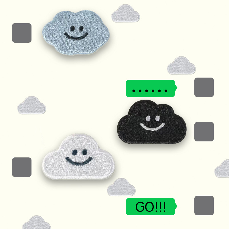 可爱笑脸小云朵刺绣贴diy手机壳麻布袋文具袋帽子装饰贴补丁布贴