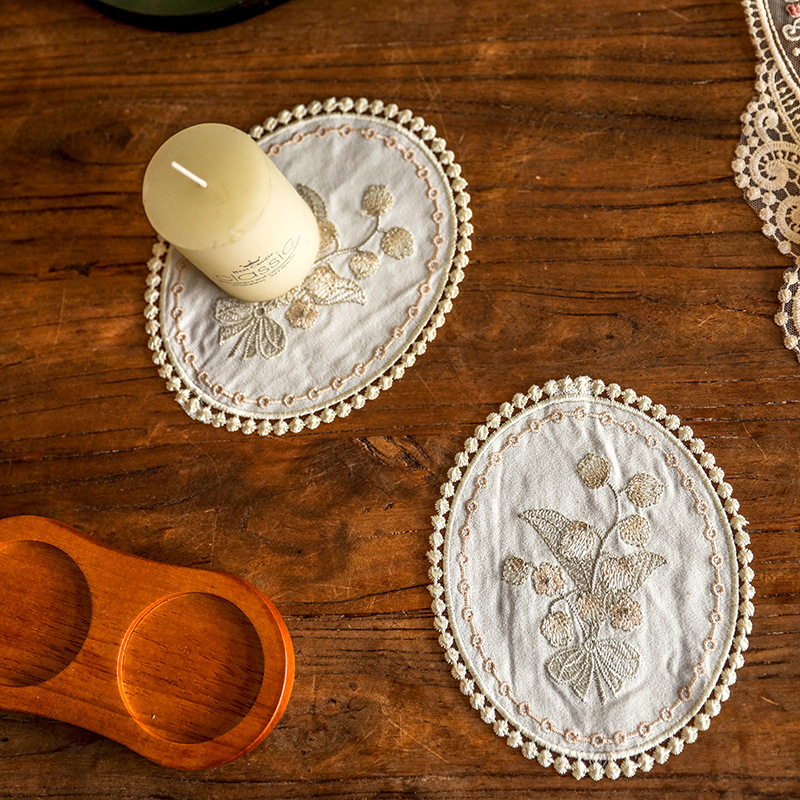 French Vintage Bring Lace Mat Embroidered Coaster High-value Fabric Dining Table Insulation Mat Exquisite Decorative Mat