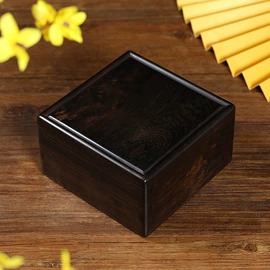 美发梳;木质工艺品;经络保健器材